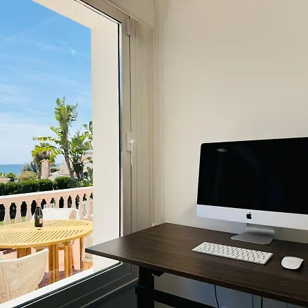 Luxury Modern Beachfront Vila Mijas